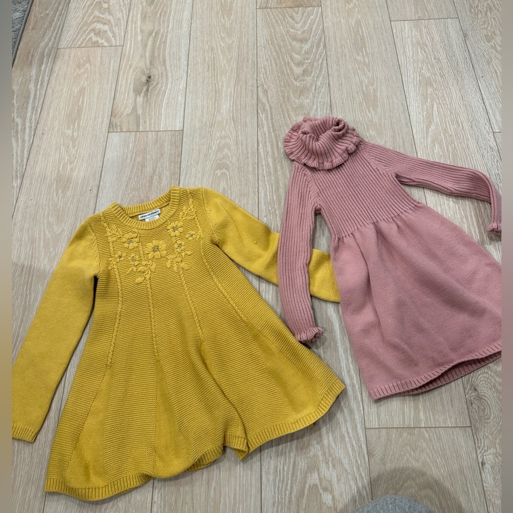 Fall knitted girl dress  set of 2 size 5-6 Small